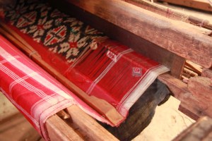 Telia Rumal on the loom