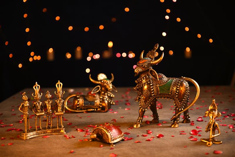 Dokra: The Burnished Golden Pieces of Art – Storytellers of Wonder