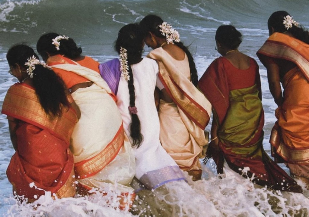 An Ode to Summer Fragrance: Jasmine & the Timeless Gajra 